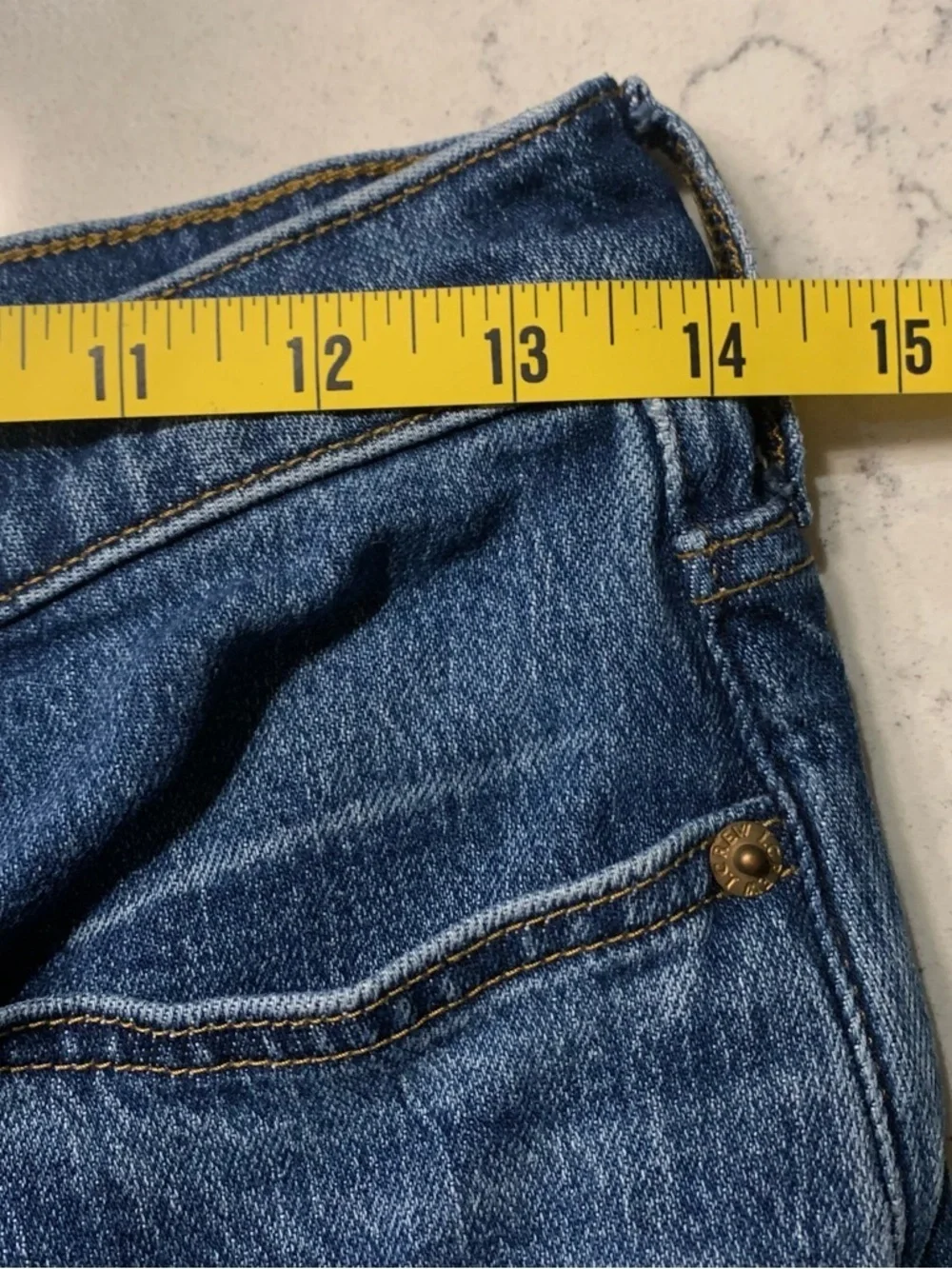 J. Crew Relaxed boyfriend jean in all-day stretch - size 25